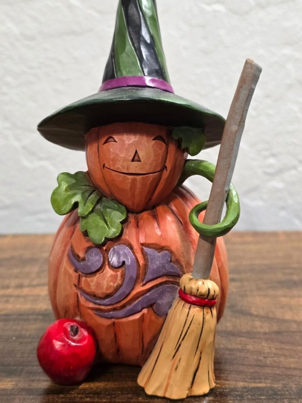 Jim Shore "Come As You Aren't" Stacked Pumpkin Witch Figurine Heartwood Creek - Picture 2 of 8